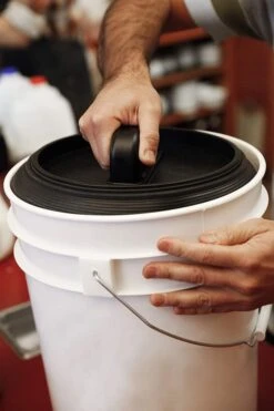 Airscape® Bucket Insert Lid -Coffee Related Products planetary design airscape bucket insert lid 5245